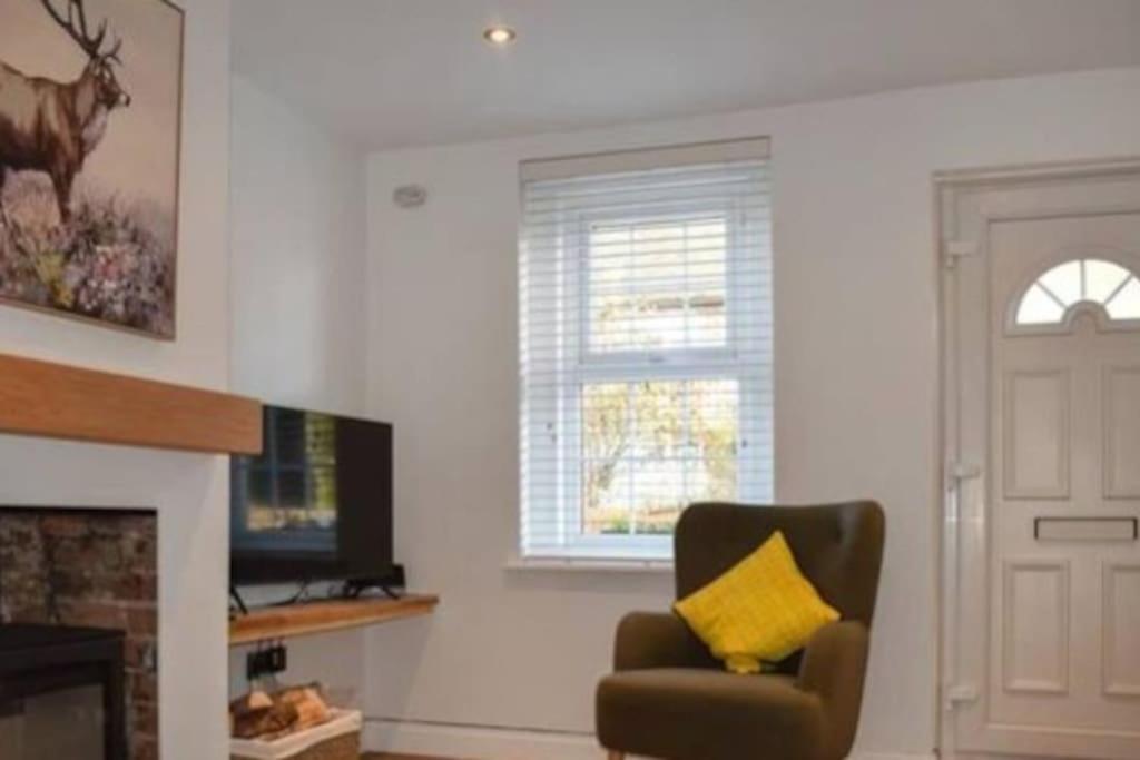 Beautiful Renovated Cottage In Mersham Ashford Kent Exteriör bild