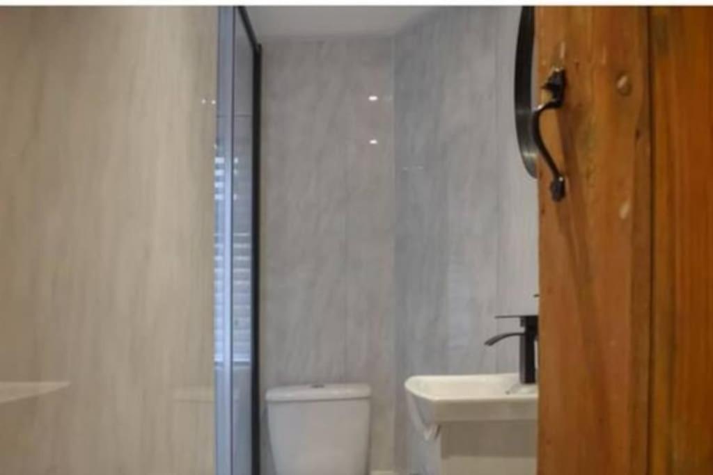 Beautiful Renovated Cottage In Mersham Ashford Kent Exteriör bild