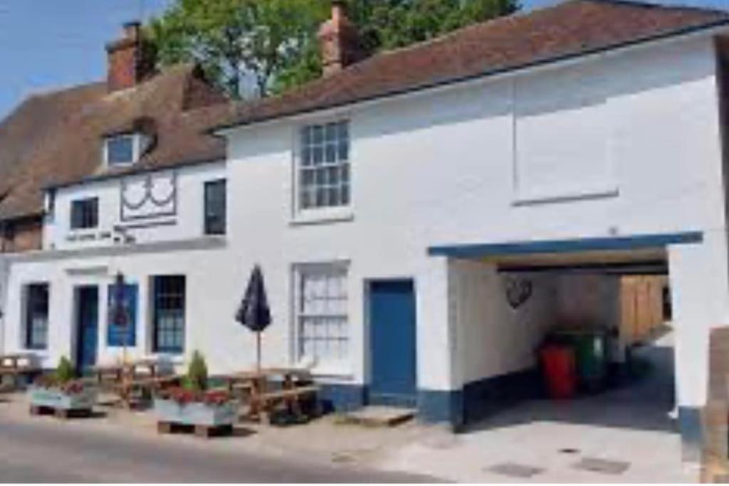 Beautiful Renovated Cottage In Mersham Ashford Kent Exteriör bild